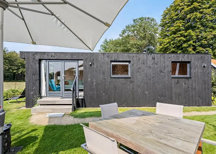 Naast De Schoppe Chalet *